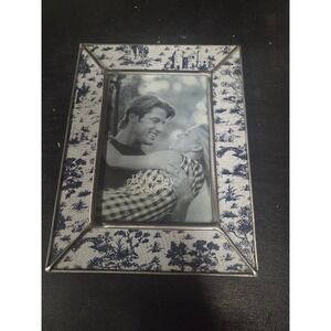 Berkeley Designs Blue Toile Fabric Glass Picture Frame 4x6 Vintage Style